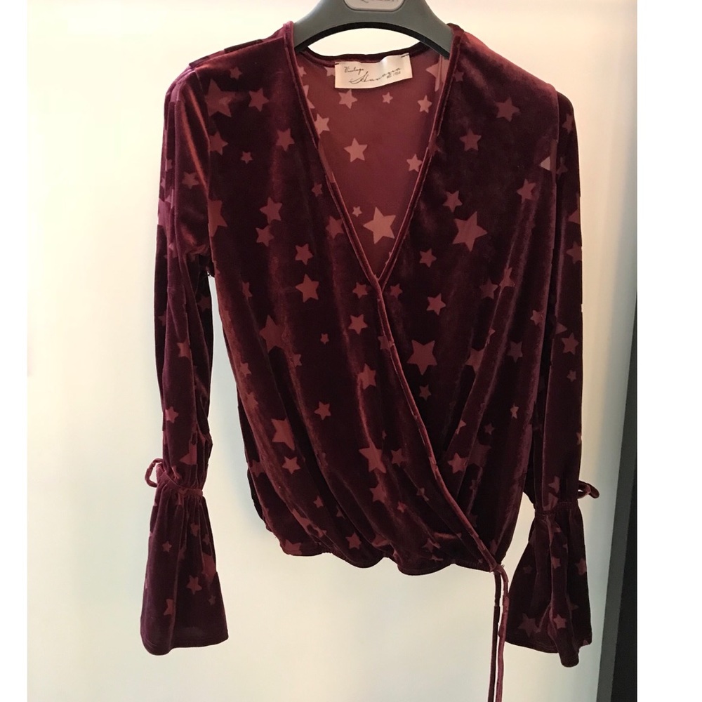 Vintage Havana: red stars top.